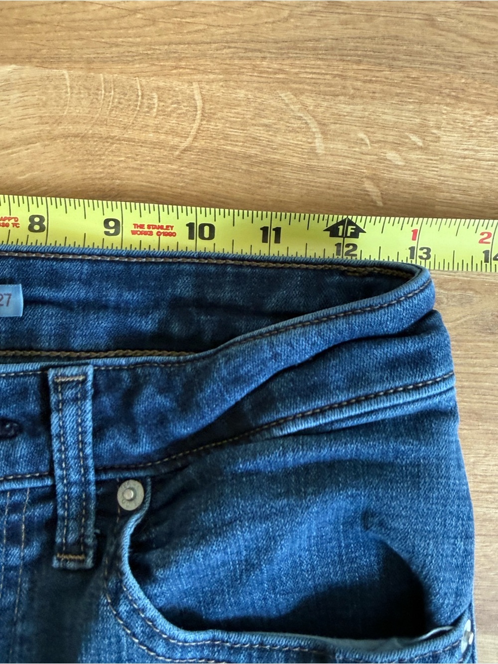 Levi's 725 High Rise Bootcut Jeans Mid Wash Denim Size 27 Slim Fit - Picture 7 of 10